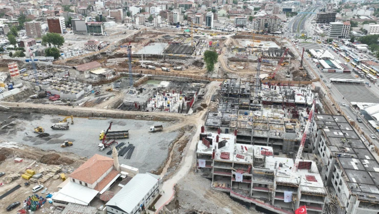 Bakan Özhaseki, deprem bölgesi Malatya'da