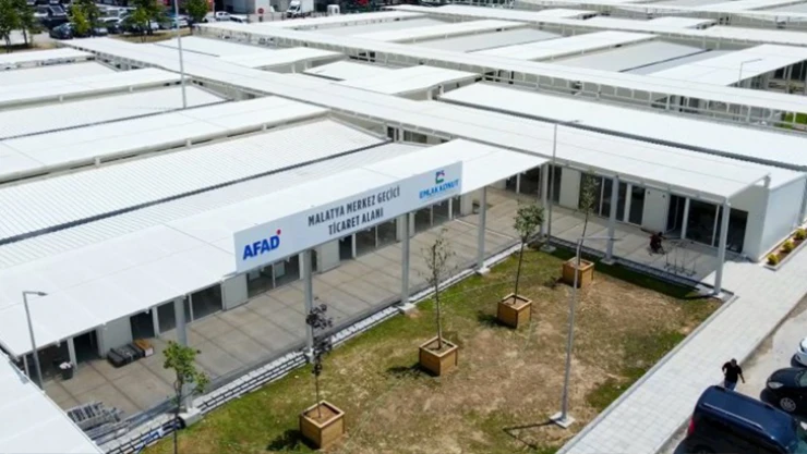 Bakan Özhaseki: Deprem bölgesinde, yaralarımızı el ele vererek hızla sarıyoruz