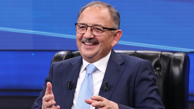 Bakan Özhaseki, 'Ümitsiz olmaya gerek yok, İstanbul'u çok rahat dönüştürürüz'