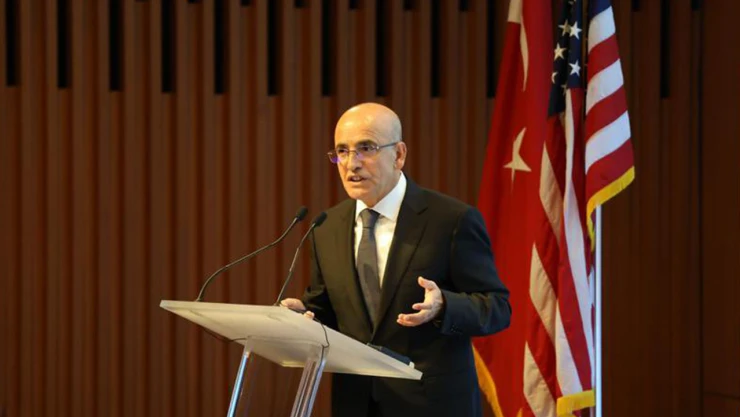 Bakan Şimşek'ten zorlama manşet tepkisi