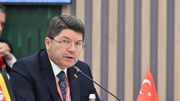 Bakan Tunç'tan 10'uncu yargı paketi paylaşımı