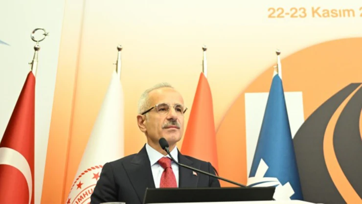 Bakan Uraloğlu, 'Ulaşımda yüz yıllık işi 21 yıla sığdırdık'