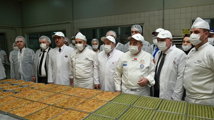 Bakan Varank, Kahramanmaraş'ta sanayi ve üretim tesislerini gezdi