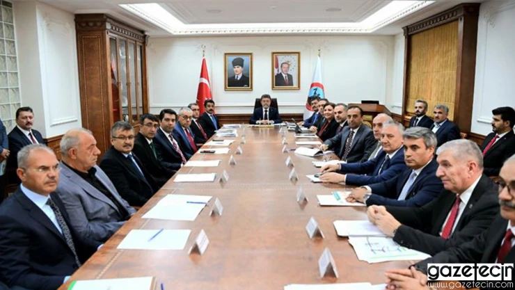 Bakan Yumaklı, 'Suyun yönetilmesi hayati önem taşıyor'