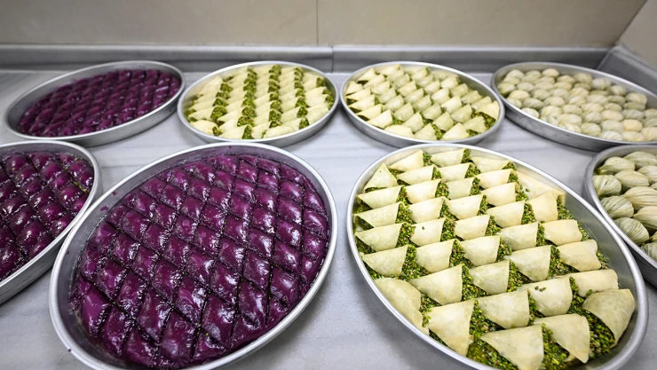 Baklavacılarda bayram telaşı başladı