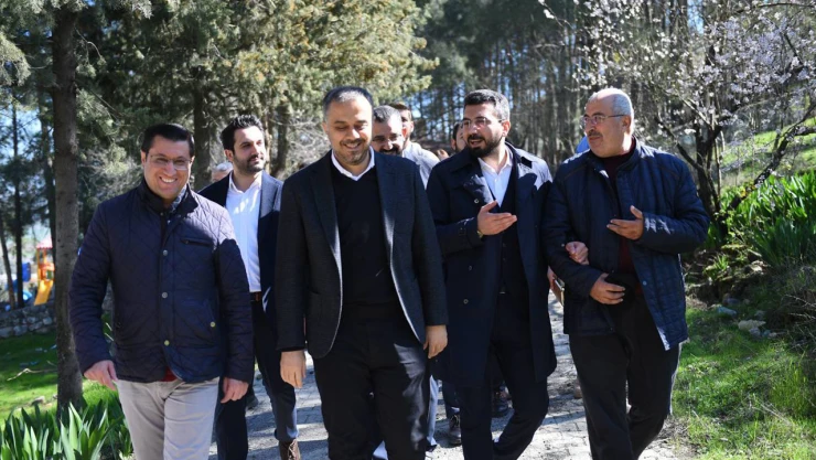 Başkan Adayı Toptaş, mahallelerde vatandaşlarla buluştu