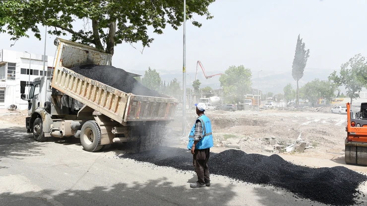 Başkan Akpınar: '105 mahallede gece gündüz çalışıyoruz'
