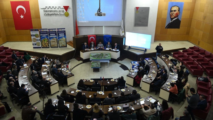 Başkan Güngör, 'İlk etapta Kahramanmaraş'ta 10 bin konut teslim edilecek'