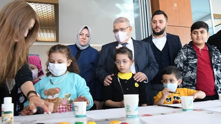 Başkan Mahçiçek, Lösemili Çocuklar Haftasını unutmadı