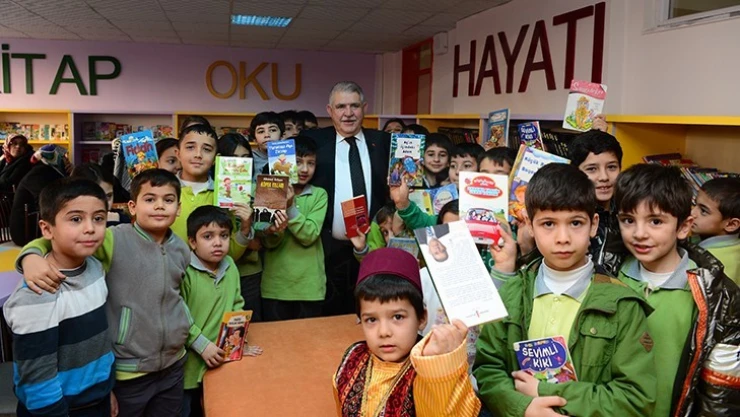 Başkan Mahçiçek: 'Türk Dili'ni seviniz'