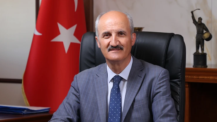 Başkan Okay: 'Cumhuriyetin 100. Yılında onurlu ve gururluyuz'