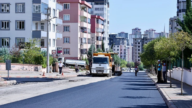 Başkan Toptaş, 'Sıkı bir şekilde çalışarak Onikişubat'ımızın eksikliklerini gideriyoruz'