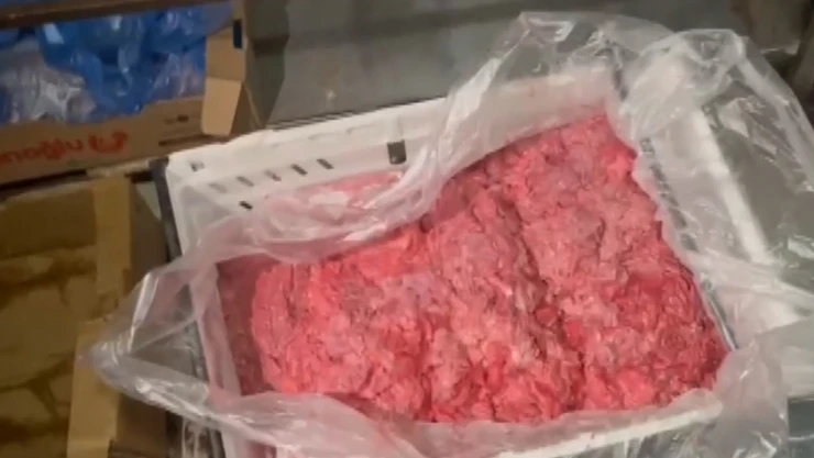Başkentte 3 iş yerinde 17 ton bozuk et ele geçirildi