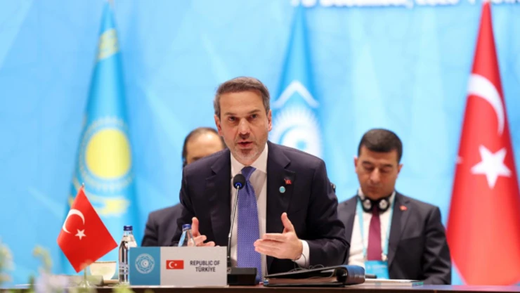 Bayraktar'dan Türk dünyasına Hazar teklifi