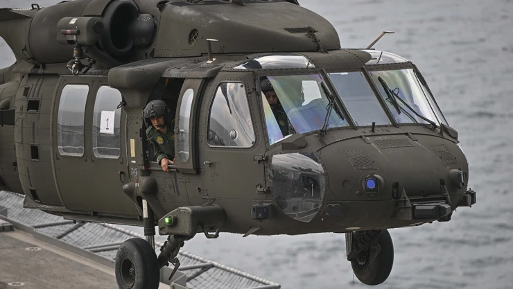 Bayraktar TB3 ilk kez bir tatbikatta TCG Anadolu'dan iniş kalkış yaptı