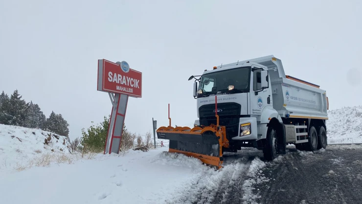 Beyaz örtüyle mücadele kırsal mahallelerde başladı