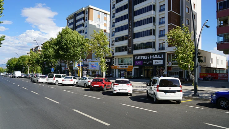 Binevler Bölgesinde yatay parklanmaya dikkat!