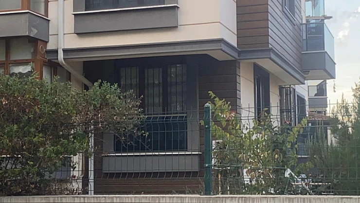 Bir kadın evinde ölü bulundu