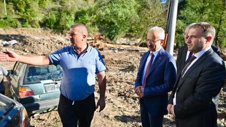 Bosna Hersek yalnız değil! 60 yaşam konteynerı bölgeye doğru yola çıktı