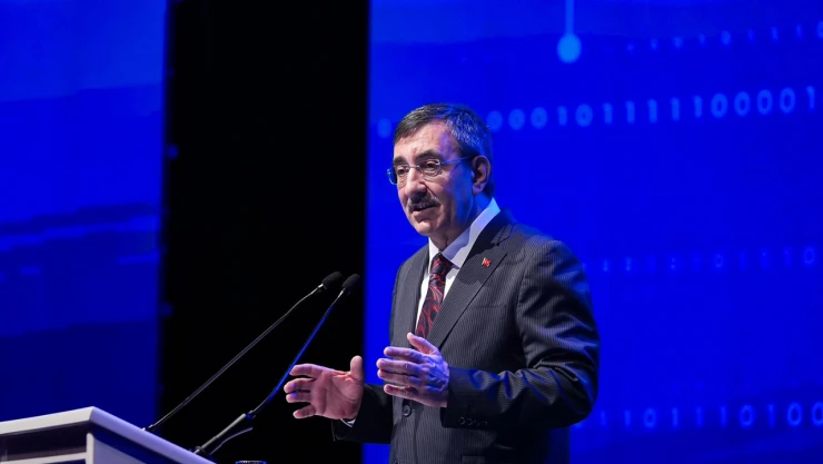 Cevdet Yılmaz, 'Enflasyondaki düşüş 13 aydır kesintisiz sürüyor'