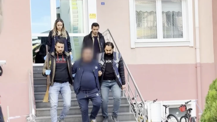 Change araç operasyonunda 8 şüpheli yakalandı