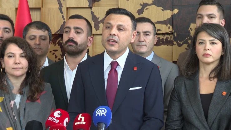 CHP İstanbul İl Başkanı Çelik, Anayasa Mahkemesine başvuruda bulundu