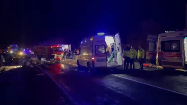 Cip ile otomobilin çarpışması sonucu karı koca öldü