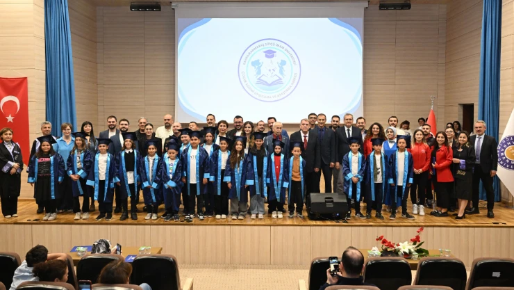 Çocuk Eğitimi Uygulama ve Araştırma Merkezinde mezuniyet coşkusu