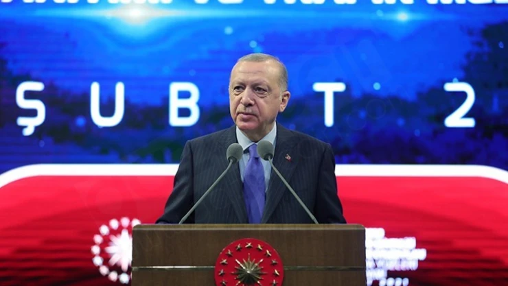 Cumhurbaşkanı Erdoğan, Prof. Dr. Özkan'a 'Trafik Medya Yüzü' ödülü verdi