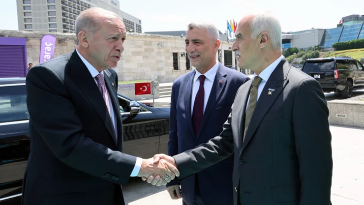 Cumhurbaşkanı Erdoğan: 'DEİK camiasıyla iftihar ediyoruz'