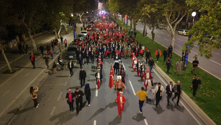 Cumhuriyet'in 102. yılında Kahramanmaraş tek yürek oldu