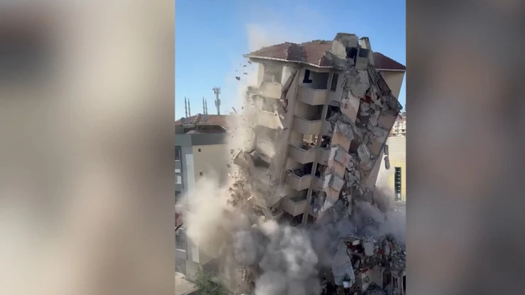 Depremde yıkılan Ekim Apartmanı için gerekçe kalitesiz malzeme