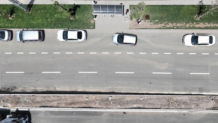 Depremin yıktığı Azerbaycan Mahallesi'nin yolları yenileniyor