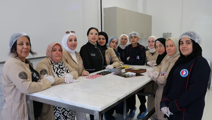 Dezavantajlı kadınlar çikolata üreterek aile ekonomisine katkı sağlayacak