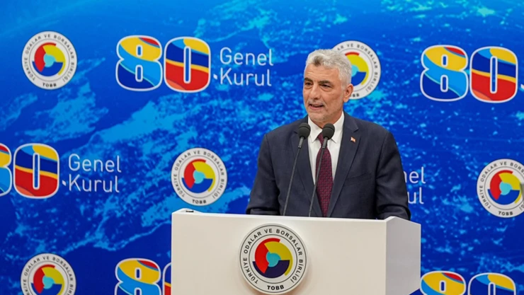 Dış ticaret açığı son 10 ayda 30,4 milyar dolar azaldı