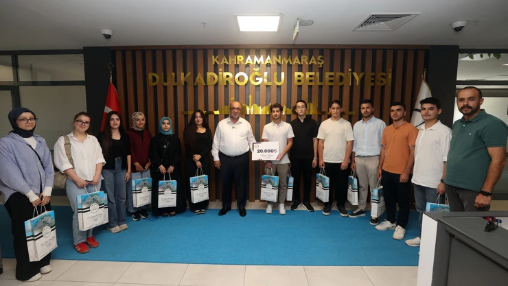 Dulkadiroğlu Belediyesi'nden YKS başarısına büyük destek
