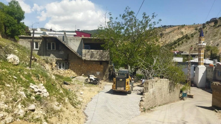 Dulkadiroğlu ilçesinin 105 mahallesinde hummalı çalışma