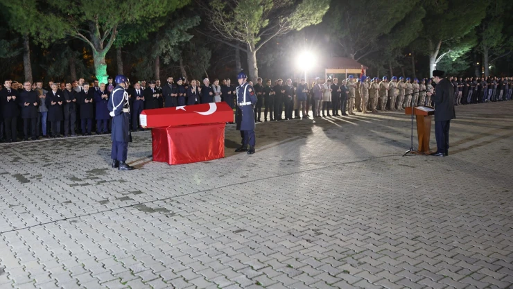 Ekinözü Kaymakamı törenle uğurlandı