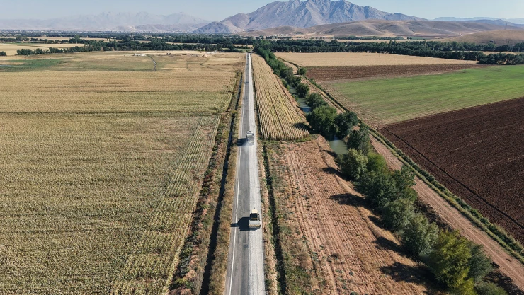 Elbistan kırsalına kesintisiz yol hizmeti