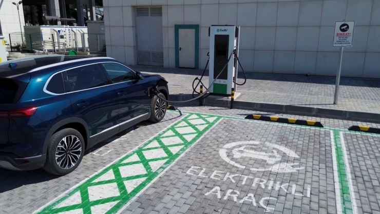 Elektrikli araç şarj istasyonu ve soket sayısında ciddi artış