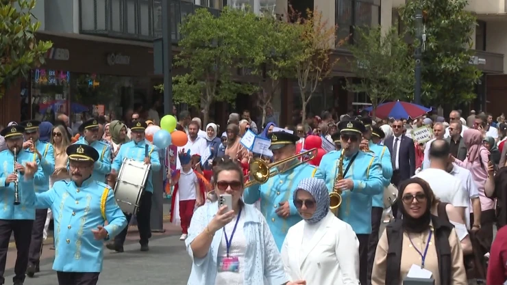 Ellerim küçük hayallerim büyük çocuk bienali şenliği düzenlendi