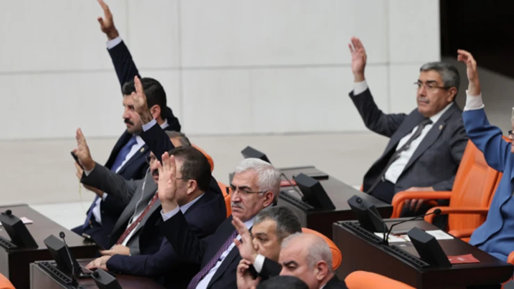 Emeklilere müjde  TBMM'de kabul edildi