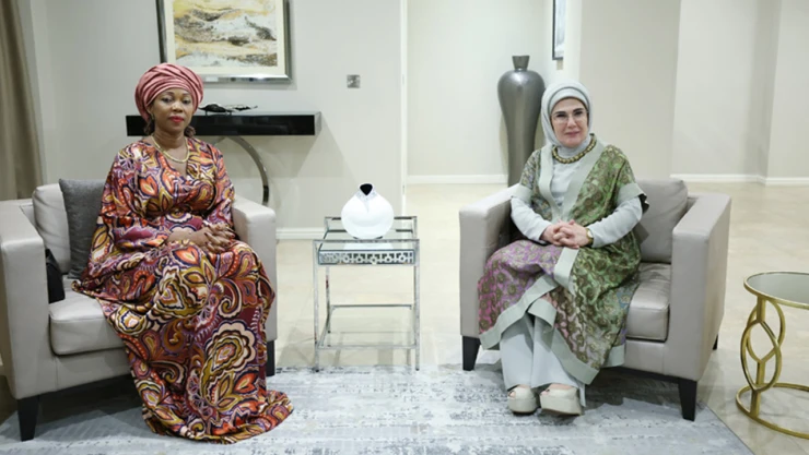 Emine Erdoğan, Fatima Maada Bio ile görüştü