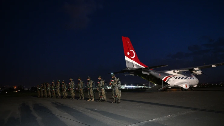 Erciyes-2025 Tatbikatı gece atlayışı ile başladı