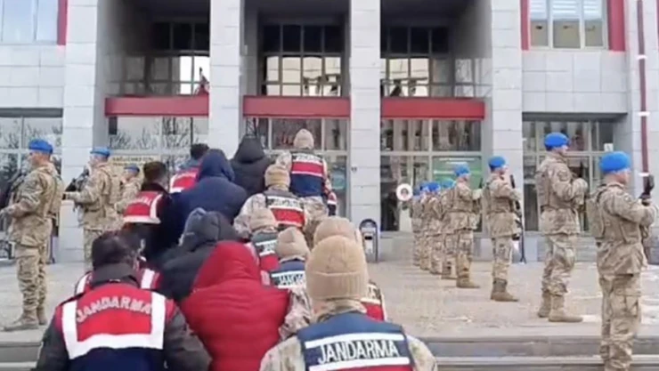 Eş zamanlı FETÖ Kıskaç Operasyonu