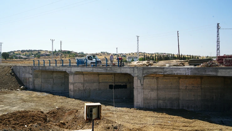 Eski köprü tarih oluyor, Kahramanmaraş'a yeni ulaşım kapısı