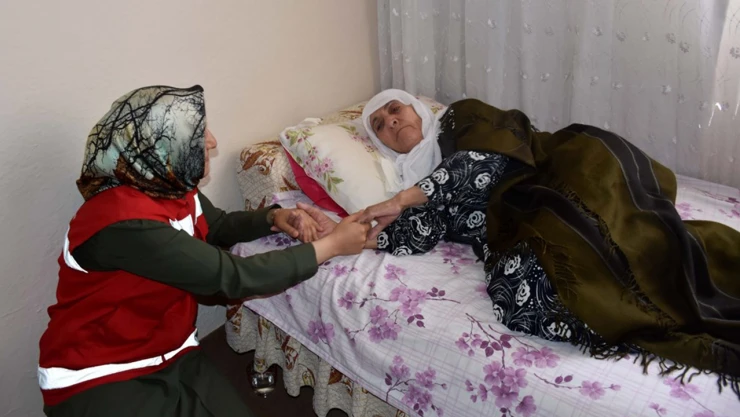 Evde bakım yardımı hesaplara aktarılıyor