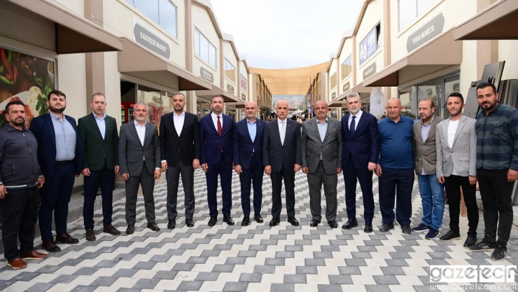 Fırat Görgel, Derepazarı Çarşısı'nda esnaf ve vatandaşlarla bir araya geldi