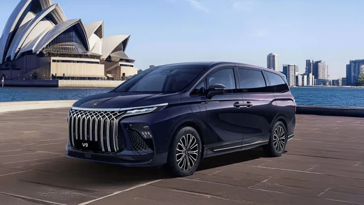 Forthıng'in yeni U-Tour V9 modeli ön siparişe hazırlanıyor