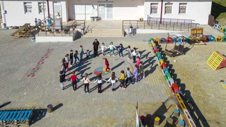 Geleneksel çocuk oyunları, yeniden okul bahçelerinde ihya ediliyor